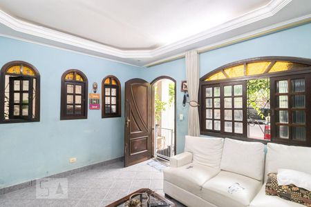 Casa à venda com 150m², 3 quartos e 4 vagasSala