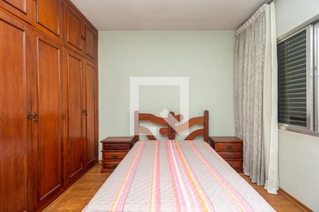 Quarto 1 de casa à venda com 4 quartos, 243m² em Vila Guarani (zona Sul), São Paulo