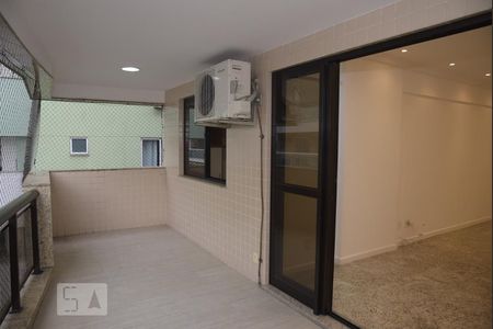 Varanda de apartamento à venda com 3 quartos, 96m² em Freguesia de Jacarepaguá, Rio de Janeiro