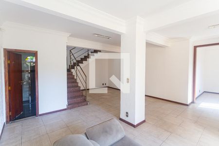 Sala 1 de casa à venda com 3 quartos, 305m² em Sagrada Família, Belo Horizonte