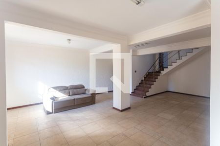 Sala 1 de casa à venda com 3 quartos, 305m² em Sagrada Família, Belo Horizonte