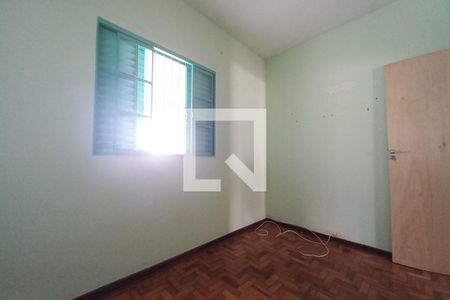 Quarto 2  de casa à venda com 3 quartos, 240m² em Jardim García, Campinas