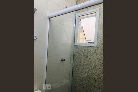 Banheiro da Suíte de apartamento para alugar com 2 quartos, 55m² em Campestre, Santo André