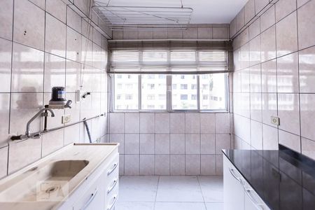 Banheiro de apartamento para alugar com 1 quarto, 41m² em Bela Vista, São Paulo