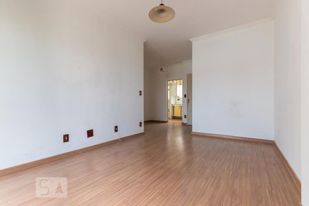 Sala de apartamento para alugar com 3 quartos, 65m² em Vila Itapura, Campinas