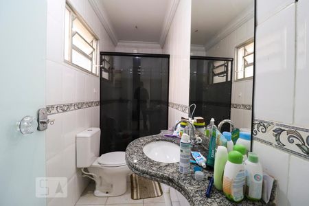 Banheiro da Suíte 2 de casa para alugar com 4 quartos, 330m² em Jardim América, Goiânia