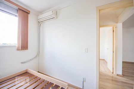 Quarto 2 de apartamento para alugar com 2 quartos, 50m² em Jardim Itu Sabará, Porto Alegre
