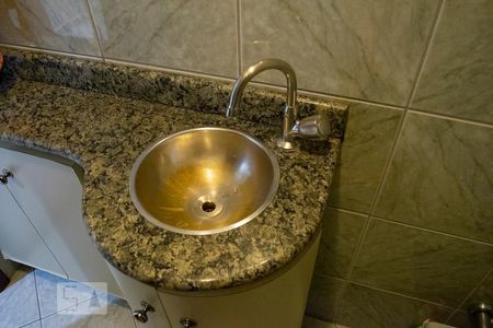 LAVABO de casa à venda com 3 quartos, 200m² em Vila Isolina Mazzei, São Paulo