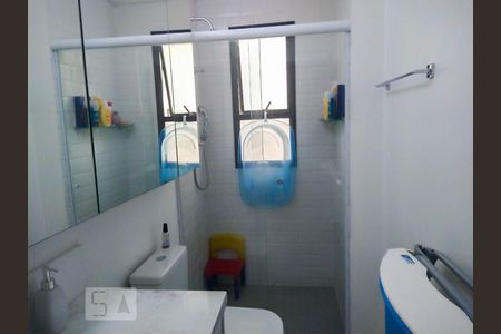 Banheiro de apartamento para alugar com 2 quartos, 58m² em Vila Olímpia, São Paulo