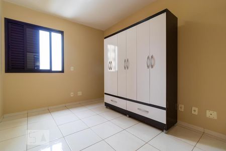 Quarto 01 de apartamento para alugar com 3 quartos, 67m² em Chácara Primavera, Campinas