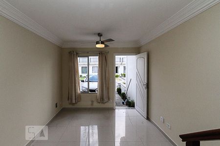 Sala de casa de condomínio para alugar com 2 quartos, 72m² em Chácara Belenzinho, São Paulo