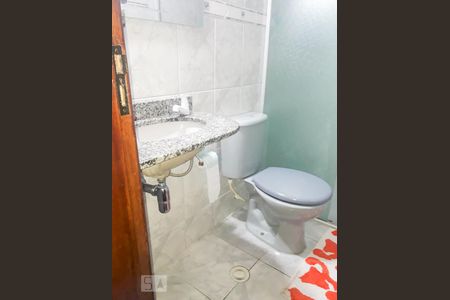 Banheiro 2 de casa de condomínio à venda com 3 quartos, 152m² em Vila Bertioga, São Paulo