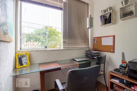 Escritório de apartamento para alugar com 2 quartos, 65m² em Castelo, Belo Horizonte