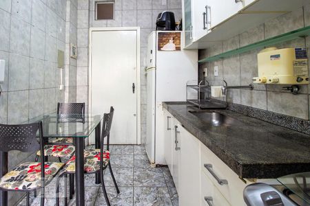 Cozinha de apartamento à venda com 2 quartos, 65m² em Castelo, Belo Horizonte