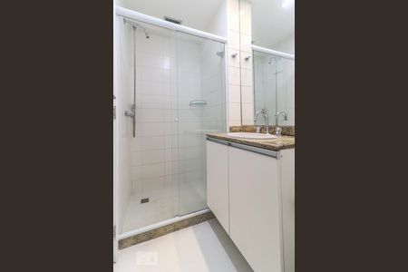 Banheiro Social de apartamento para alugar com 3 quartos, 75m² em Freguesia (jacarepaguá), Rio de Janeiro