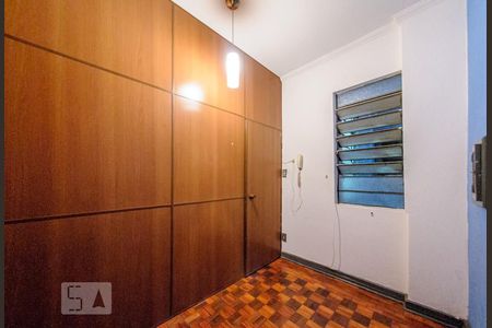 Quarto de kitnet/studio para alugar com 1 quarto, 35m² em Centro, Campinas