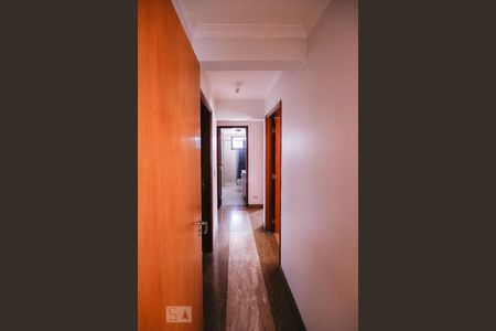 Corredor de apartamento à venda com 4 quartos, 138m² em Vila Romana, São Paulo