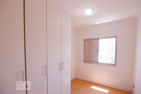 Quarto 1 de apartamento à venda com 3 quartos, 74m² em Vila Pompéia, São Paulo