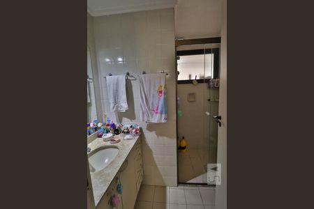 Banheiro  de apartamento para alugar com 3 quartos, 86m² em Pinheiros, São Paulo