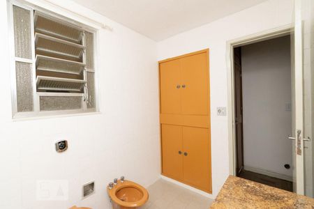 BANHEIRO SOCIAL de apartamento para alugar com 2 quartos, 75m² em Centro, Niterói