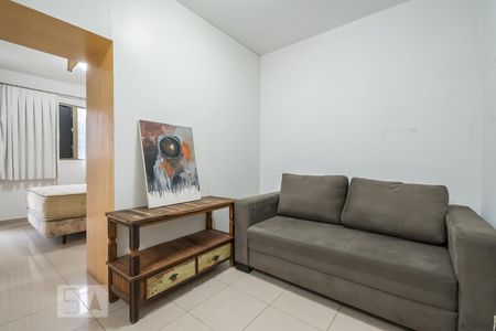 Sala de kitnet/studio para alugar com 1 quarto, 30m² em Campo Belo, São Paulo