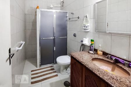 Banheiro de casa à venda com 2 quartos, 90m² em Cidade Monções, São Paulo