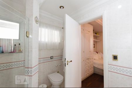 Apartamento à venda com 290m², 2 quartos e 1 vaga Apartamento à venda com 290m², 2 quartos e 1 vagaBanheiro da Suíte 2