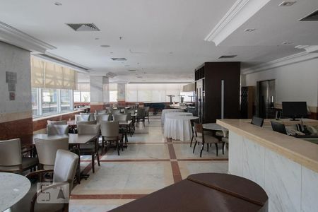 Apartamento à venda com 35m², 1 quarto e 1 vaga Apartamento à venda com 35m², 1 quarto e 1 vagaRestaurante