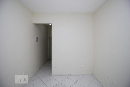 Sala de kitnet/studio para alugar com 1 quarto, 28m² em Centro, Rio de Janeiro