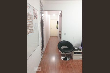 Corredor de apartamento à venda com 1 quarto, 56m² em Jaguaribe, Osasco