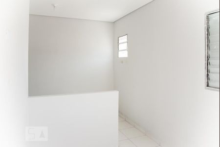 Sala/Quarto de kitnet/studio para alugar com 1 quarto, 23m² em Vila Tolstoi, São Paulo