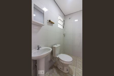 Banheiro de apartamento para alugar com 1 quarto, 40m² em Vila Yara, Osasco