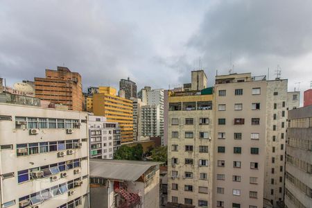 Vista de apartamento para alugar com 2 quartos, 46m² em República, São Paulo