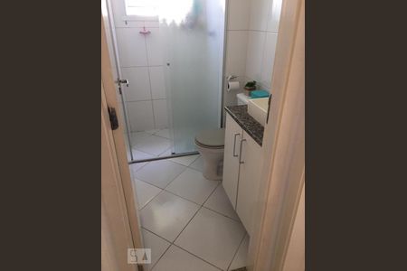 Banheiro de apartamento para alugar com 2 quartos, 46m² em São João Clímaco, São Paulo