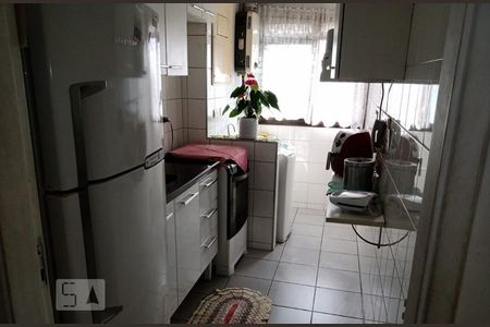 Cozinha e Área de Serviço de apartamento à venda com 2 quartos, 50m² em Vila Bandeirantes, São Paulo