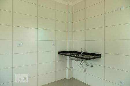 Cozinha de apartamento para alugar com 1 quarto, 35m² em Vila Ré, São Paulo