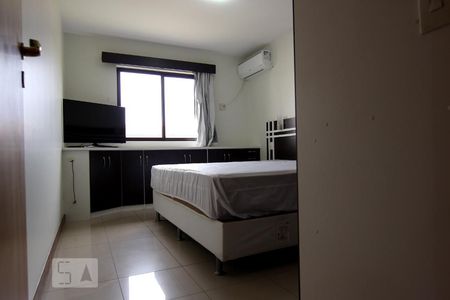 Quarto de apartamento para alugar com 1 quarto, 53m² em Asa Norte, Brasília