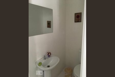 Banheiro de apartamento à venda com 4 quartos, 126m² em Jardim Wanda, Taboão da Serra