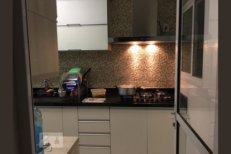 Cozinha de apartamento à venda com 4 quartos, 126m² em Jardim Wanda, Taboão da Serra