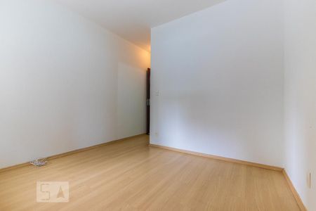 Quarto da suíte de apartamento para alugar com 1 quarto, 45m² em Cambuí, Campinas