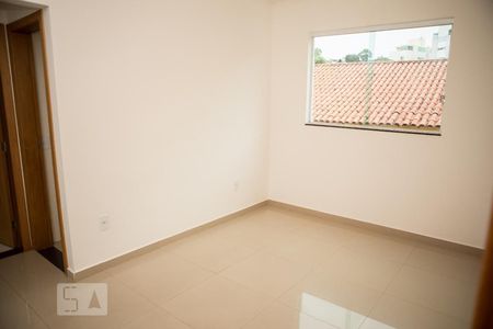 Sala de apartamento para alugar com 2 quartos, 55m² em Planalto, Belo Horizonte