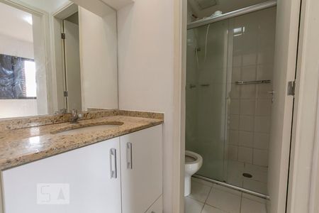 Banheiro de apartamento para alugar com 1 quarto, 38m² em Vila Pompéia, São Paulo