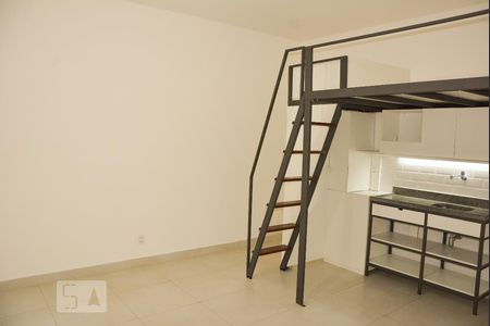 Sala de kitnet/studio para alugar com 1 quarto, 31m² em Santa Teresa, Rio de Janeiro