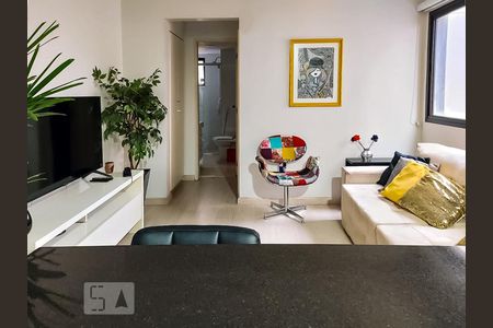 Sala de apartamento à venda com 1 quarto, 40m² em Indianópolis, São Paulo