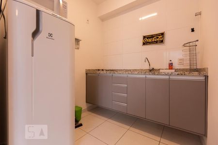 Cozinha de kitnet/studio para alugar com 1 quarto, 27m² em Centro, São Paulo