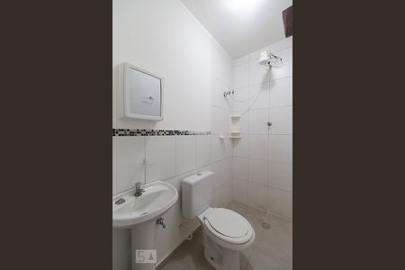 Banheiro de apartamento para alugar com 1 quarto, 25m² em Quinta da Paineira, São Paulo