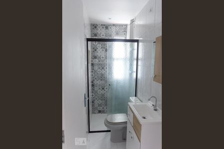 Banheiro de apartamento à venda com 2 quartos, 65m² em Campanário, Diadema
