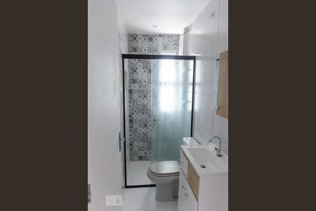 Banheiro de apartamento à venda com 2 quartos, 53m² em Campanário, Diadema