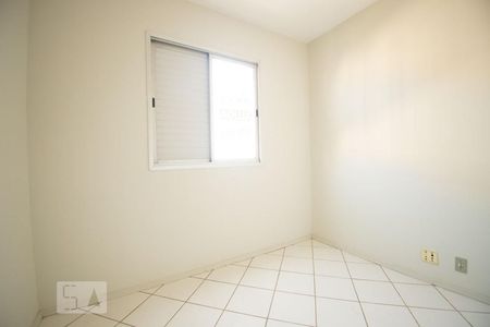 quarto 3 de apartamento para alugar com 3 quartos, 82m² em Jardim dos Oliveiras, Campinas