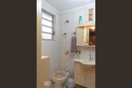 Banheiro da Suíte de casa à venda com 4 quartos, 198m² em Vila Firmiano Pinto, São Paulo